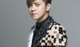 最新爆料周杨青是谁啊,周杨青身份之谜，最新爆料引热议