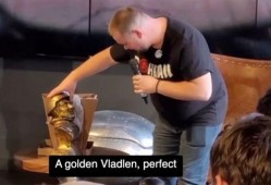 女博主发视频爆料是真的吗,女博主爆料视频真实性揭秘