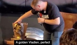 女博主发视频爆料是真的吗,女博主爆料视频真实性揭秘